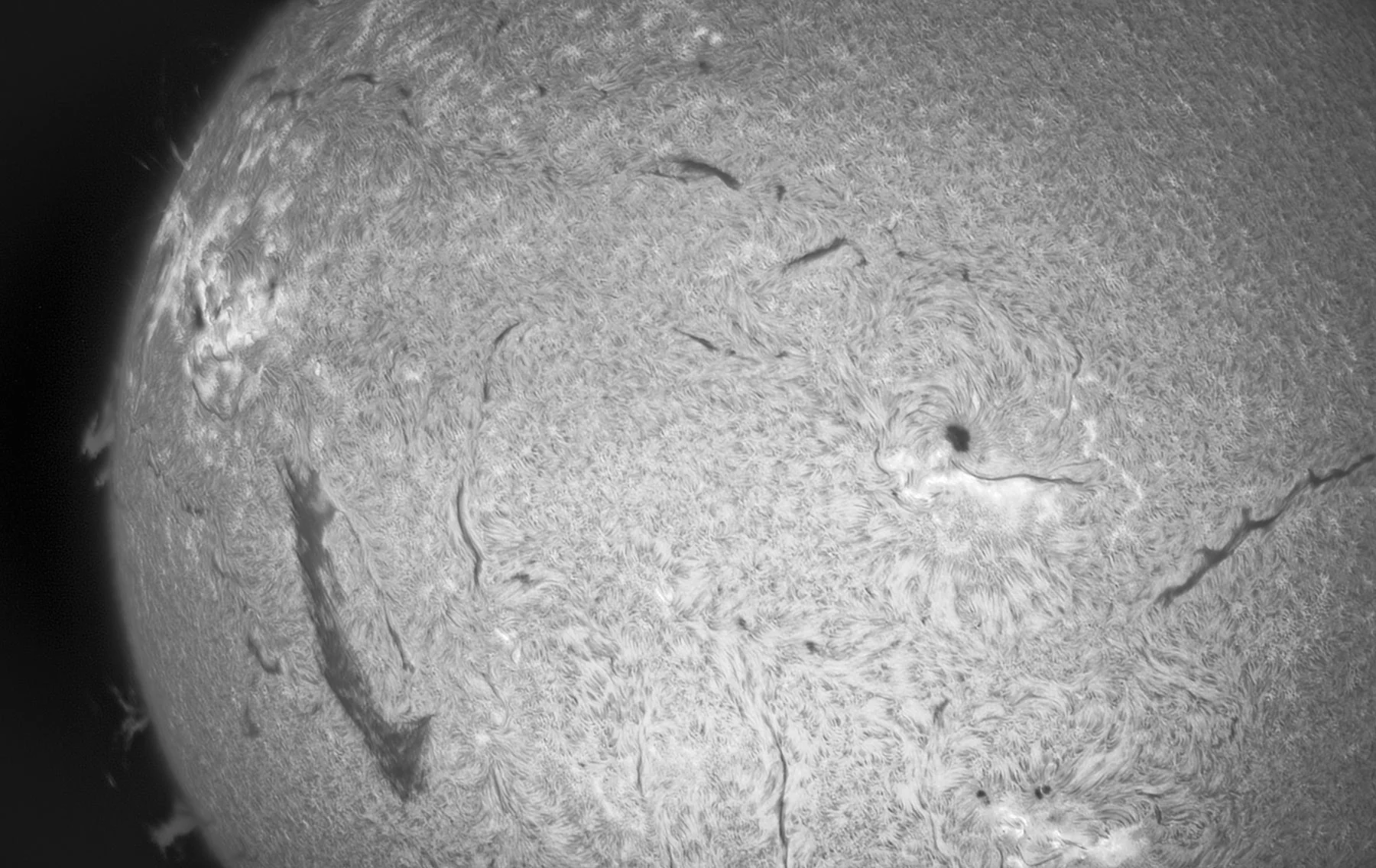 Sky Watcher Heliostar 76mm H-Alpha Solar Telescope - Image 4